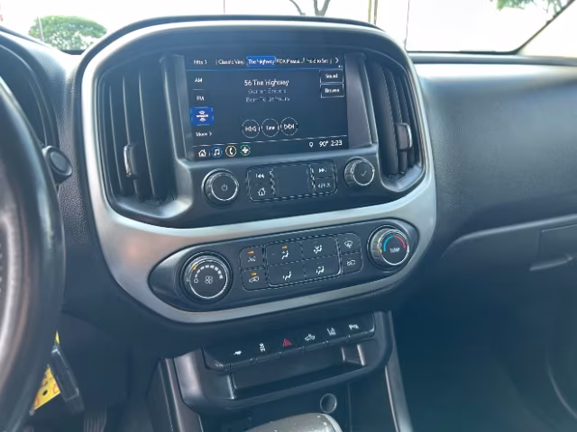 2019 Chevrolet Colorado LT - Photo 14