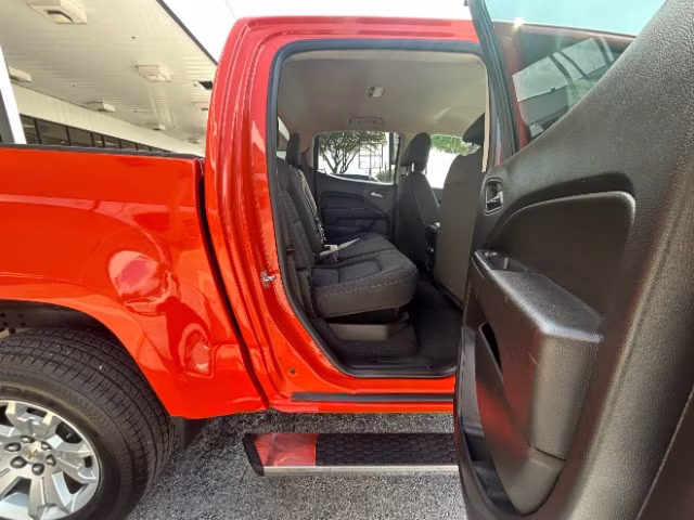2019 Chevrolet Colorado LT - Photo 8