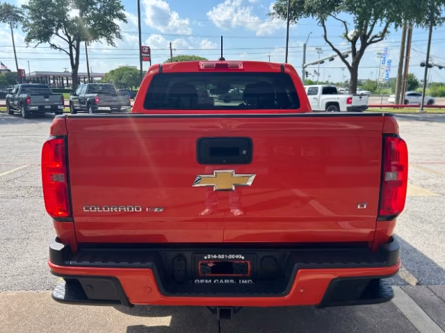 2019 Chevrolet Colorado LT - Photo 6