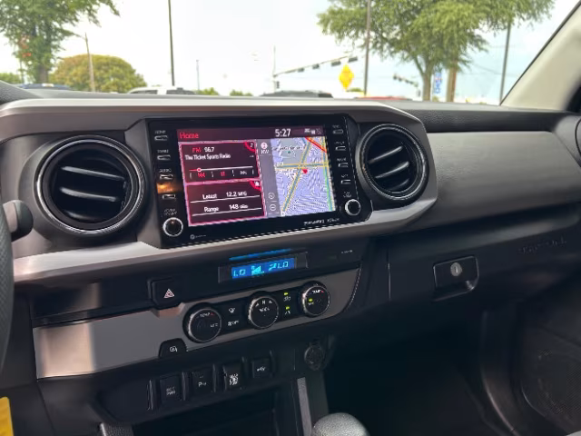 2022 Toyota Tacoma SR5 - Photo 15