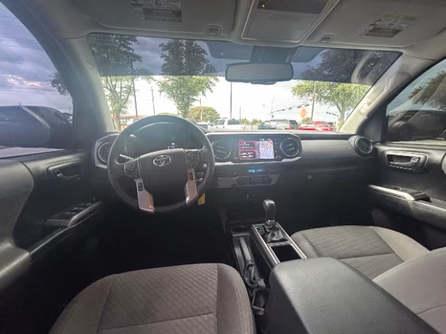 2022 Toyota Tacoma SR5 - Photo 12